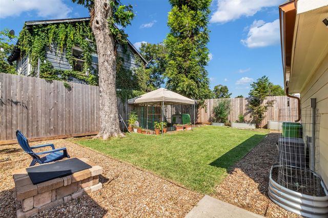 713 Mcintosh Street, Houston, TX 77009