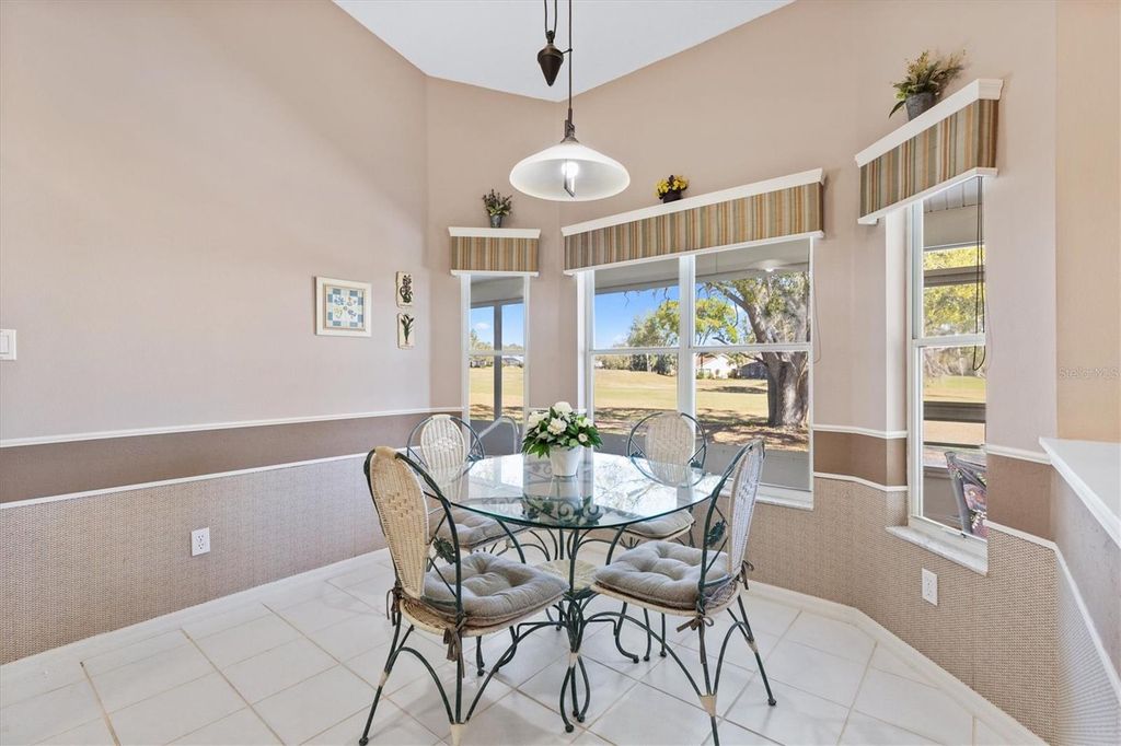 Image 17 of property listing at 3909 RIVER CREST CIRCLE, Leesburg, FL 34748