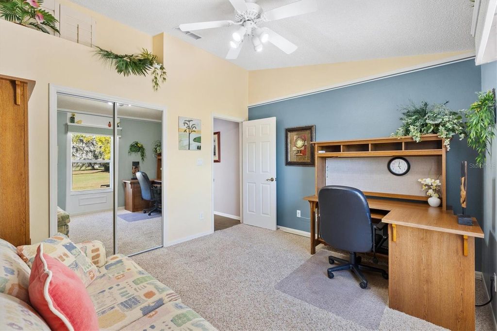 Image 19 of property listing at 3909 RIVER CREST CIRCLE, Leesburg, FL 34748