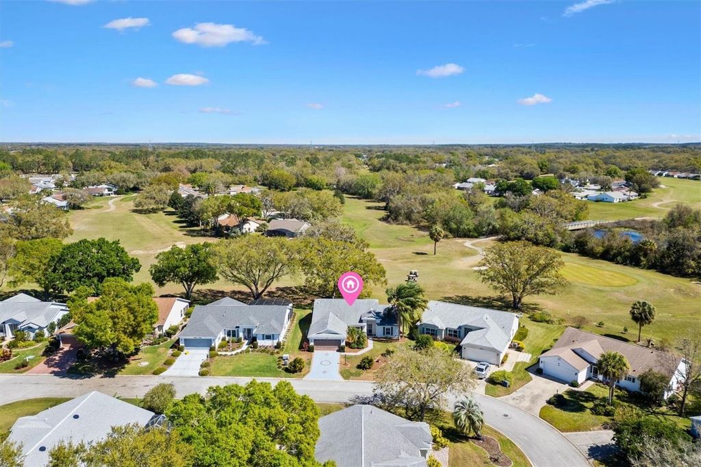 Image 36 of property listing at 3909 RIVER CREST CIRCLE, Leesburg, FL 34748