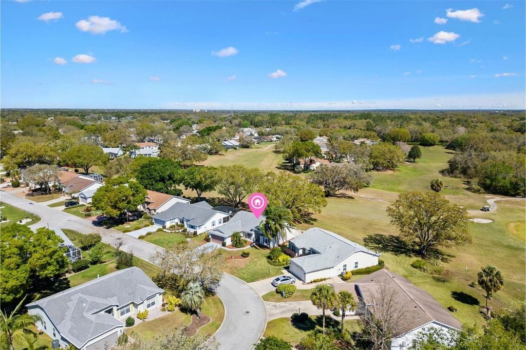 Image 40 of property listing at 3909 RIVER CREST CIRCLE, Leesburg, FL 34748