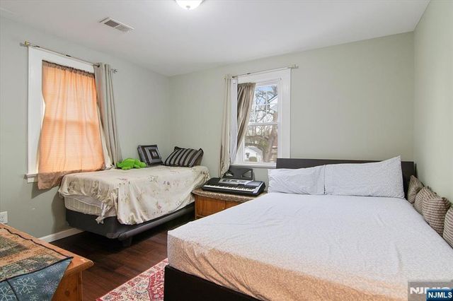 29 Van Ness Terrace, Maplewood, NJ 07040