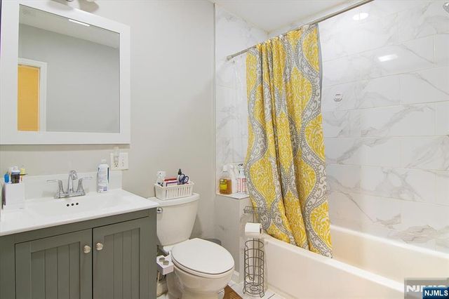 29 Van Ness Terrace, Maplewood, NJ 07040