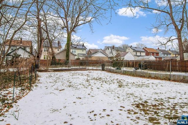 29 Van Ness Terrace, Maplewood, NJ 07040