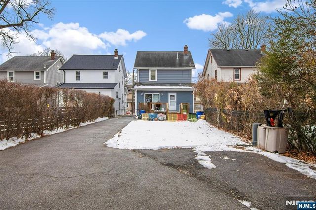 29 Van Ness Terrace, Maplewood, NJ 07040