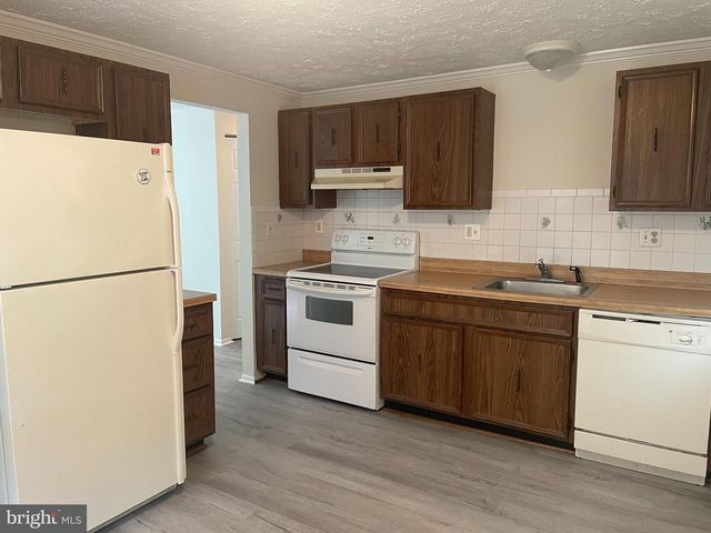 2409 YORK CT, Waldorf, MD 20602