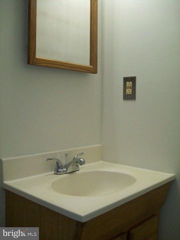 2409 YORK CT, Waldorf, MD 20602