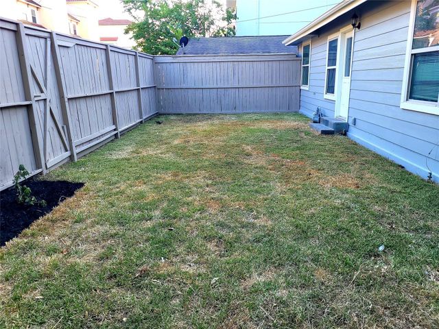 1501 Asbury Street, Houston, TX 77007