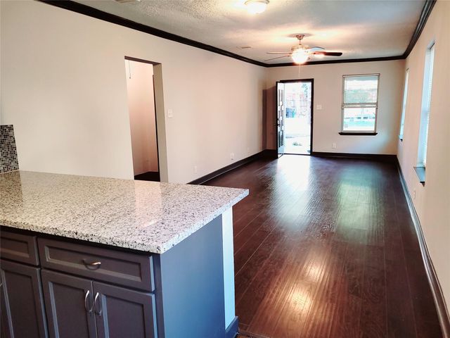 1501 Asbury Street, Houston, TX 77007