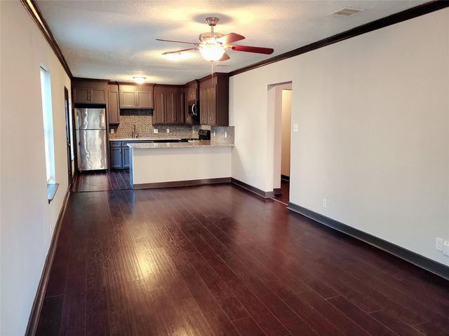 1501 Asbury Street, Houston, TX 77007