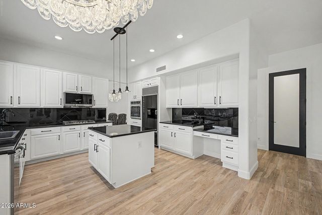 6409 E MONTREAL Place, Scottsdale, AZ 85254