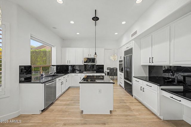 6409 E MONTREAL Place, Scottsdale, AZ 85254