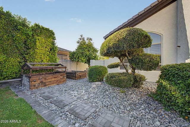 6409 E MONTREAL Place, Scottsdale, AZ 85254