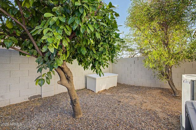 6409 E MONTREAL Place, Scottsdale, AZ 85254