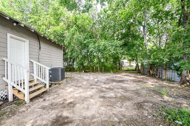 4301 Gregory Street, Houston, TX 77026