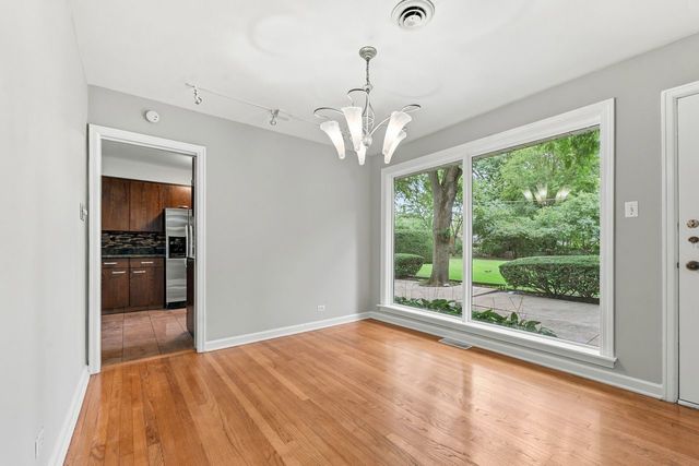 311 N Mac Arthur Boulevard, Mount Prospect, IL 60056