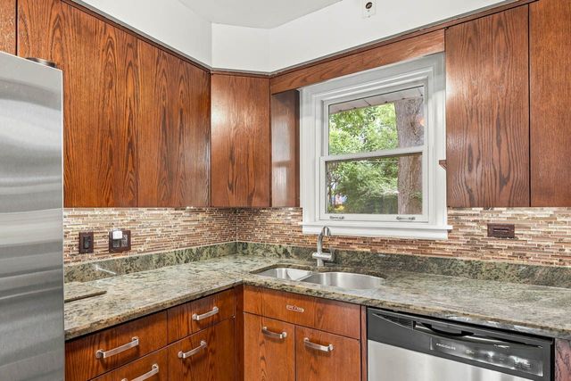 311 N Mac Arthur Boulevard, Mount Prospect, IL 60056