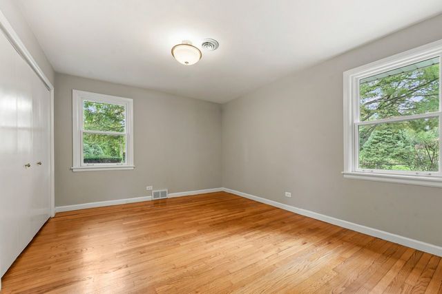 311 N Mac Arthur Boulevard, Mount Prospect, IL 60056