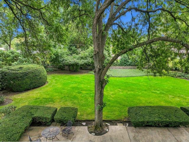 311 N Mac Arthur Boulevard, Mount Prospect, IL 60056