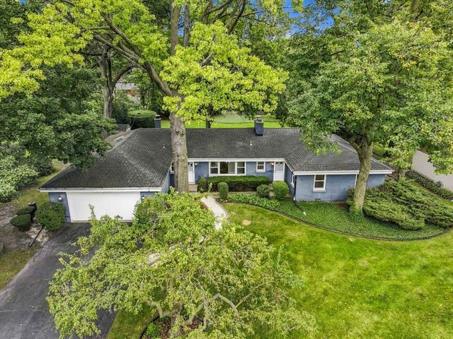 311 N Mac Arthur Boulevard, Mount Prospect, IL 60056
