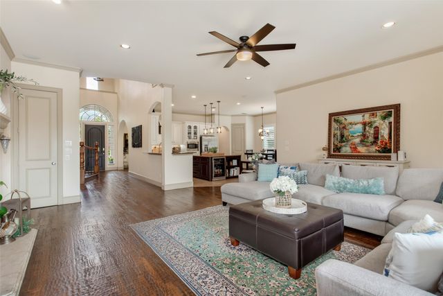 927 Mckamy Drive, Allen, TX 75013