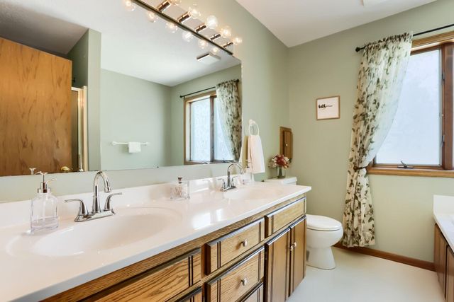 7901 Lilac Lane, Victoria, MN 55386