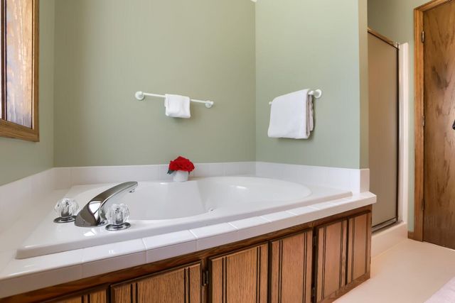 7901 Lilac Lane, Victoria, MN 55386