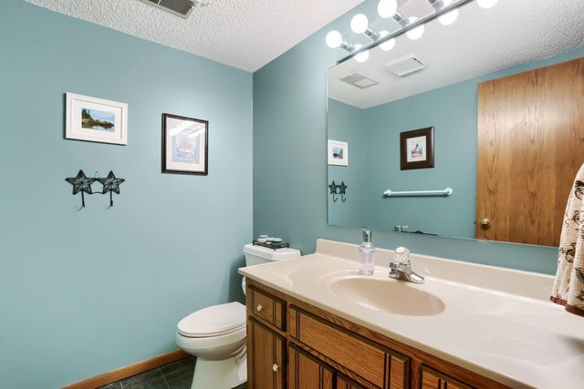 7901 Lilac Lane, Victoria, MN 55386