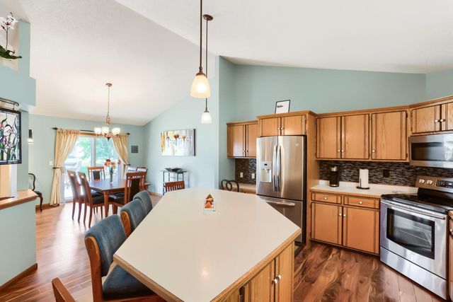 7901 Lilac Lane, Victoria, MN 55386