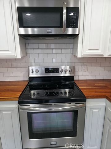 4558 Willis, Sherman Oaks, CA 91403