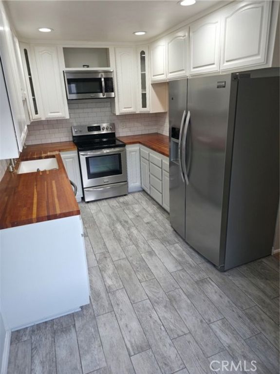 4558 Willis, Sherman Oaks, CA 91403