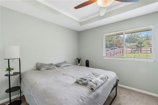 1403 Dickinson Road, Independence, MO 64050