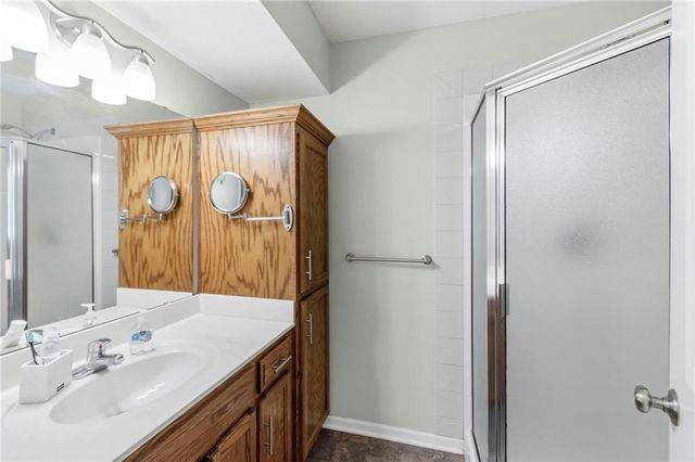 1403 Dickinson Road, Independence, MO 64050