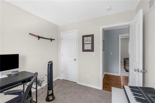 1403 Dickinson Road, Independence, MO 64050