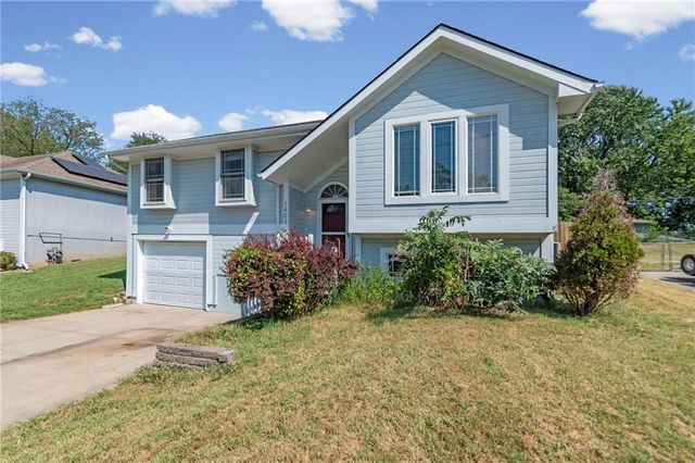 1403 Dickinson Road, Independence, MO 64050