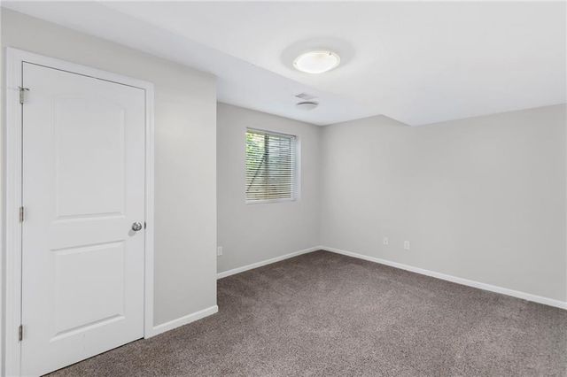 1403 Dickinson Road, Independence, MO 64050