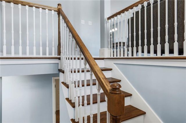 1403 Dickinson Road, Independence, MO 64050