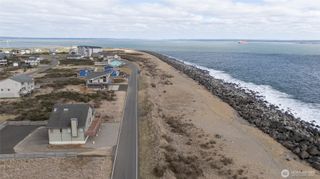 1493 E Ocean Shores Boulevard SW, Ocean Shores, WA 98569