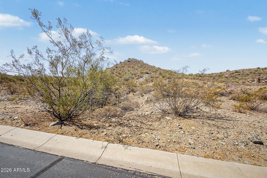 7351 W BROOKHART Way 9, Peoria, AZ 85383 — photo 2
