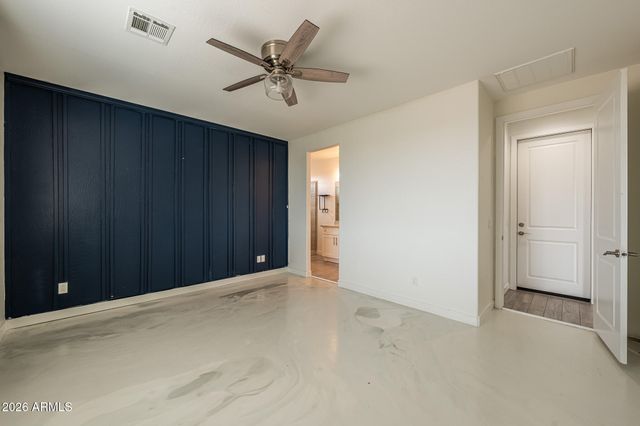 47833 N 43rd Avenue, New River, AZ 85087