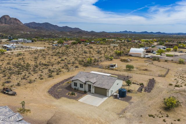 47833 N 43rd Avenue, New River, AZ 85087