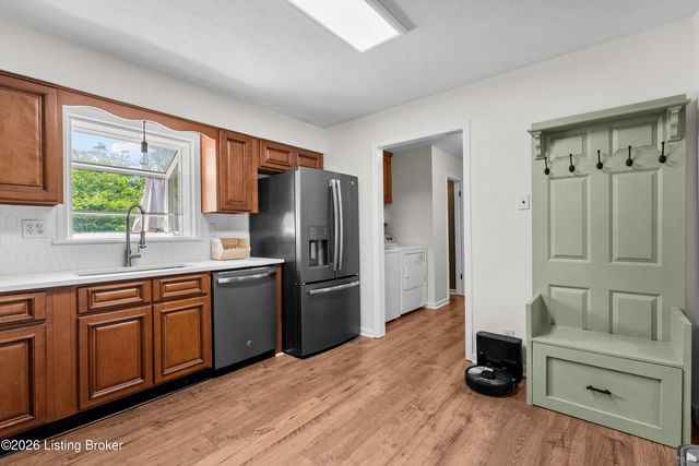 3508 Rock Rose Ln, La Grange, KY 40031