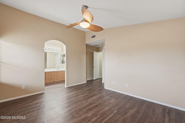 5556 S Desert Redbud Drive, Tucson, AZ 85757