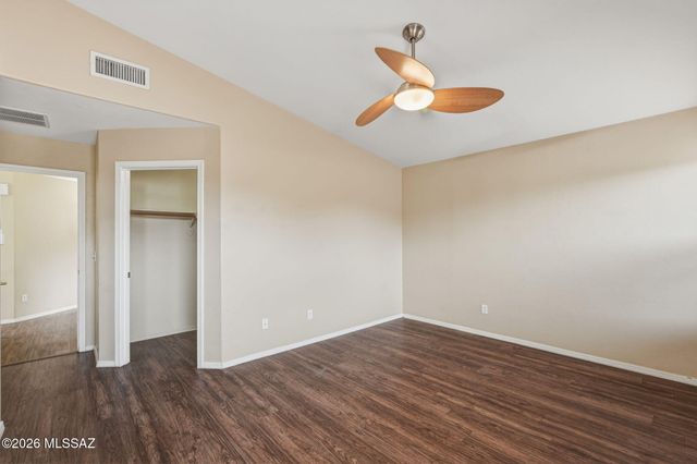 5556 S Desert Redbud Drive, Tucson, AZ 85757