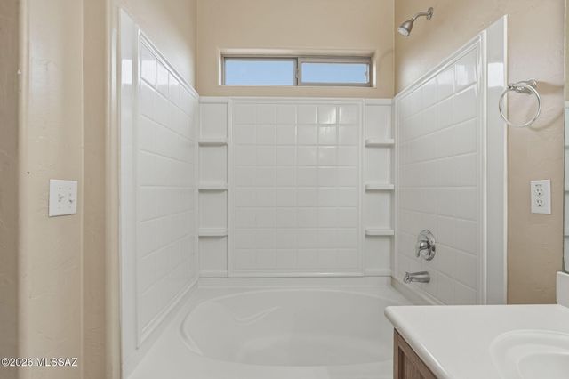 5556 S Desert Redbud Drive, Tucson, AZ 85757