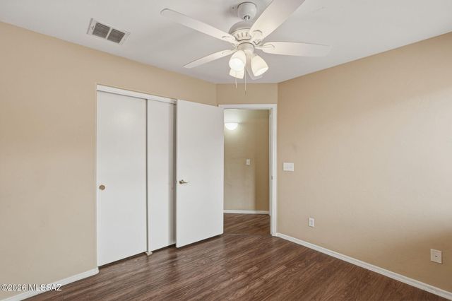 5556 S Desert Redbud Drive, Tucson, AZ 85757