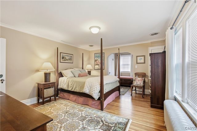 221 Brattle Road, Syracuse, NY 13203