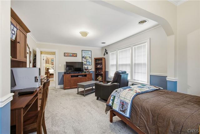 221 Brattle Road, Syracuse, NY 13203