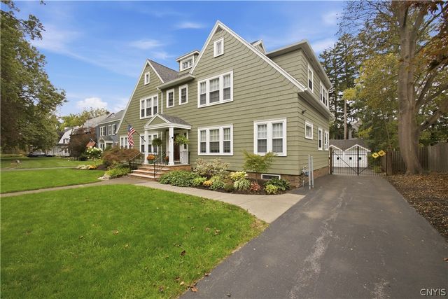 221 Brattle Road, Syracuse, NY 13203
