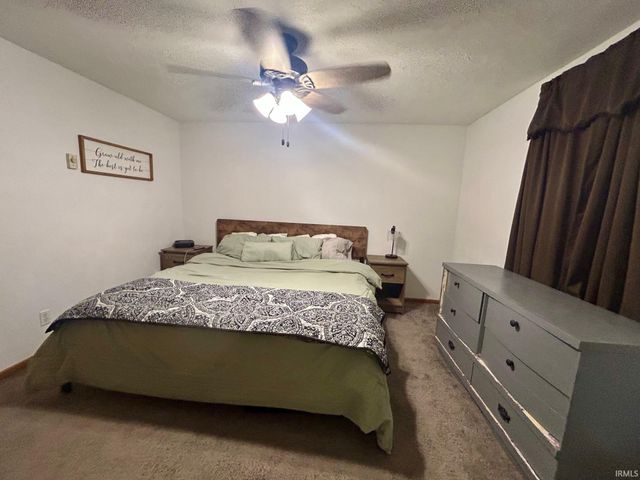 415 N Cherry Street, Hartford City, IN 47348